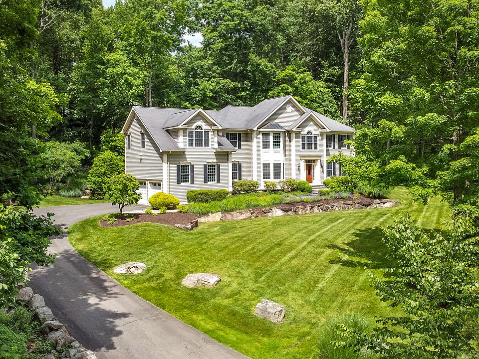 11 Still Hollow Place, Ridgefield, Connecticut